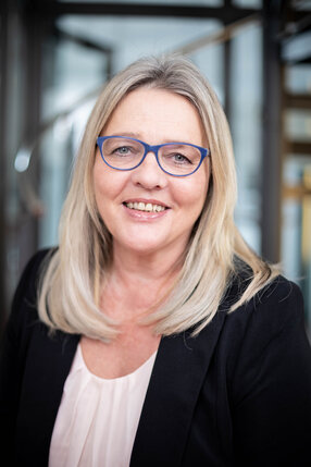  Angela Braasch